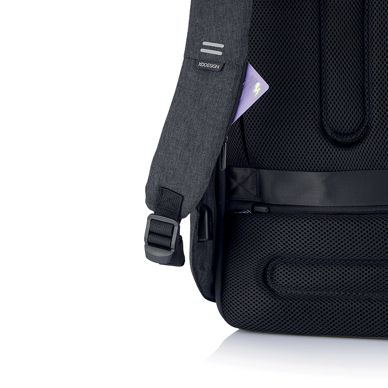 XD Design, Bezpečnostní batoh na notebook 15.6" Bobby Hero XL, černý